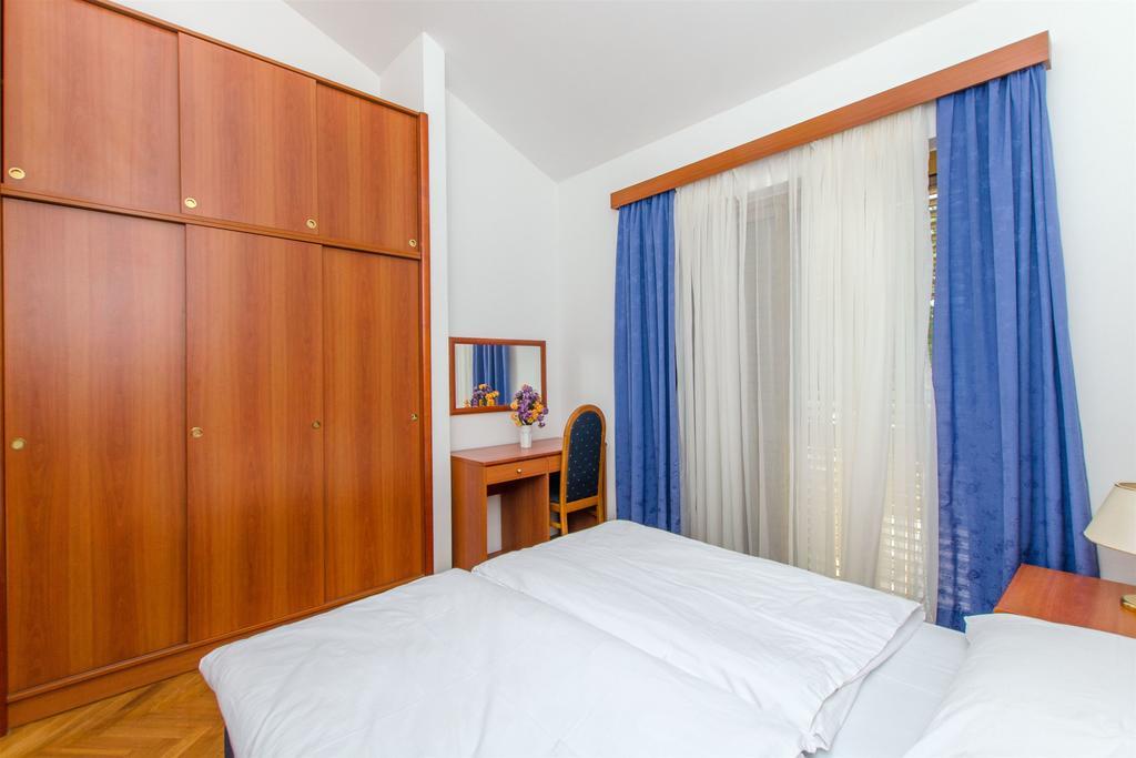 Apartments Meridiana 1 Orebic Exterior photo